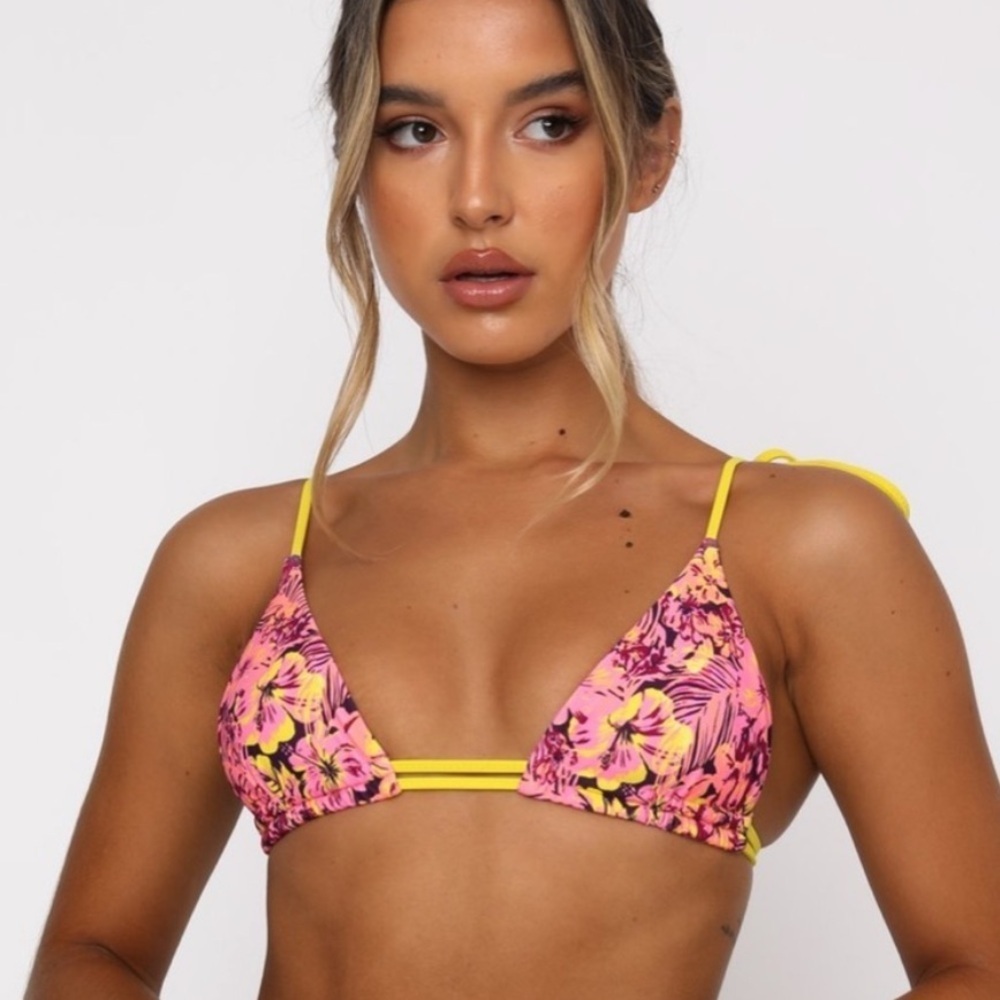 White Fox Boutique True Colours Hawaiian Print Bikini Top L
